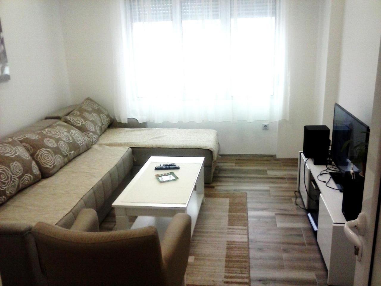 Apartman Veljic นิส ภายนอก รูปภาพ